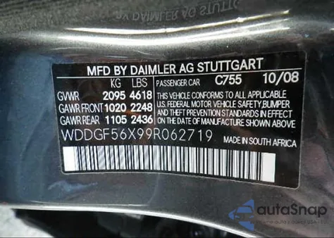 2009 Mercedes-Benz C350 z USA, uszkodzony, nr VIN WDDGF56X99R062719